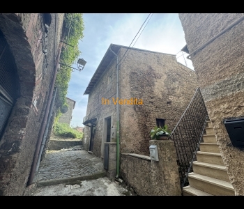 CAVE APPARTAMENTO DA RIFINIRE